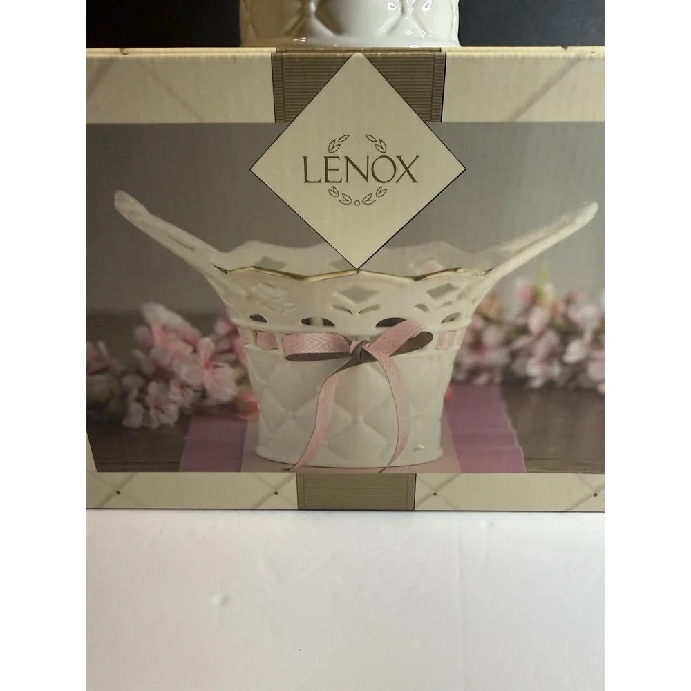 Lenox Tied With Love Bethany Basket 24K Gold Pink Ribbon Original Box